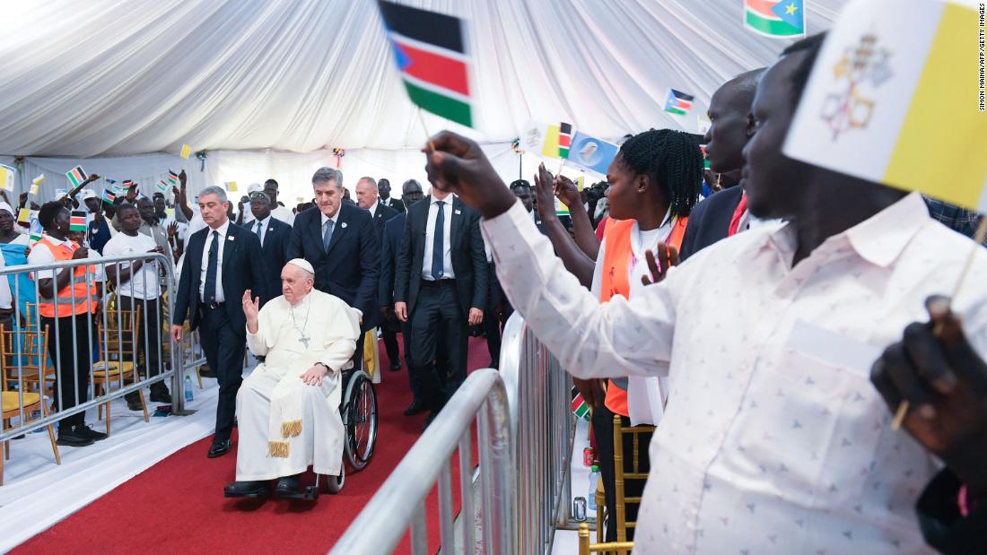Pope Francis pleads for peace as he meets South Sudanese people displaced by war